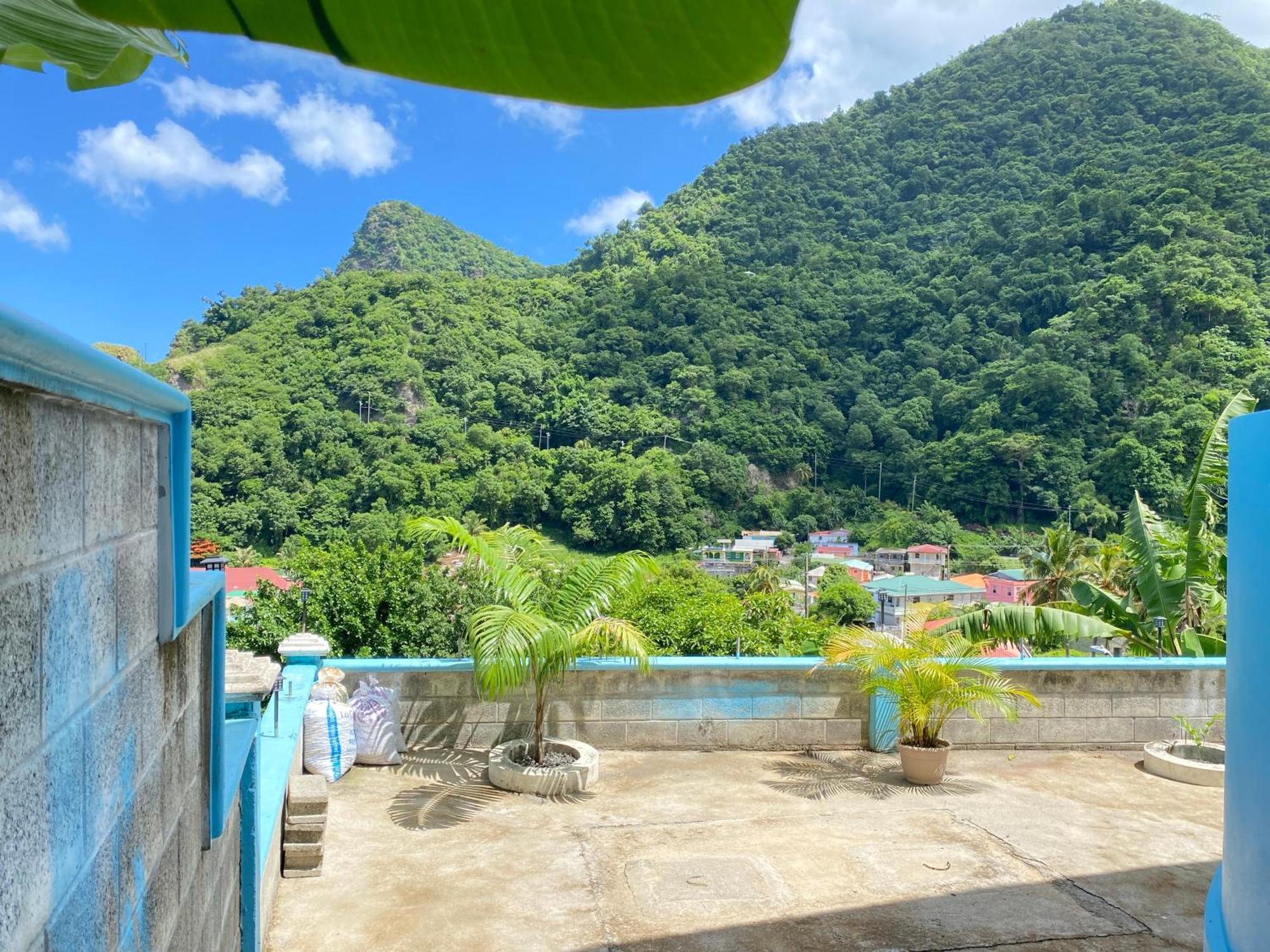 The Big Blue Condo Soufriere Buitenkant foto